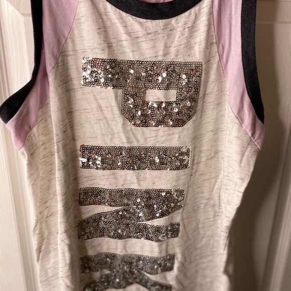 Victoria Secret PINK Tee size M - Picture 2 of 6